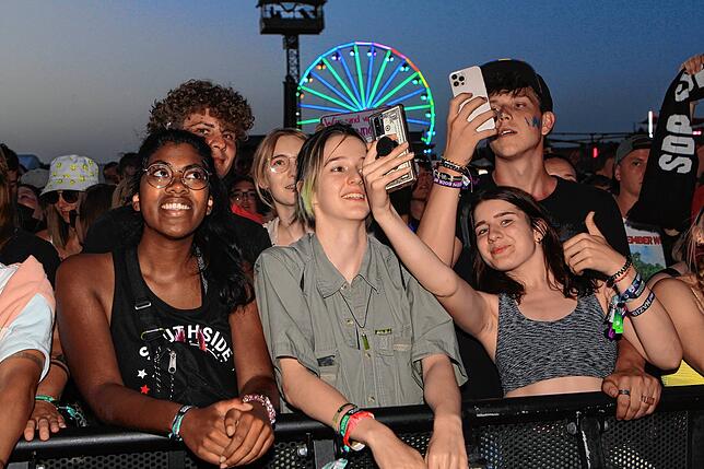 Bild 10: Bilder vom Soutside 2022: So feierten die Fans am Samstag auf den Konzerten