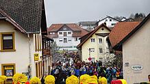 Voller Erfolg: Dicht an dicht drängten sich die Besucher in Rickenbachs &bdquo;Närrischen Stube&ldquo; der Kirchstraße.