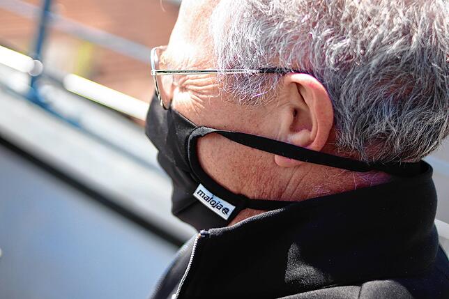 Bild 5: Als Brillenträger nicht mehr den vollen Durchblick? Ein Optiker weiß Rat, wie Sie auch mit Brille und Maske &bdquo;auf Sicht&ldquo; fahren