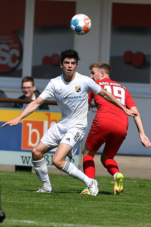 Bild 3: SV 08 Laufenburg unterliegt mit 1:3 bei der Reserve des Bahlinger SC &ndash; und wir haben Bilder!