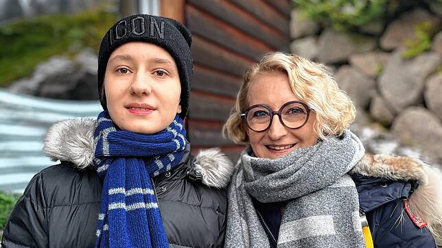 Smilla Winterhalter (links) und ihre Mutter Sabine Messmer (rechts) gehen offen mit dem Thema Autismus um. Sie möchten, dass die ...