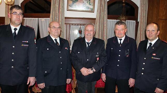 Bild : Feuerwehr Fützen ehrt Walter Basler, Klaus Stoffler und Manfred Gleichauf für 50 Jahre im Ehrenamt