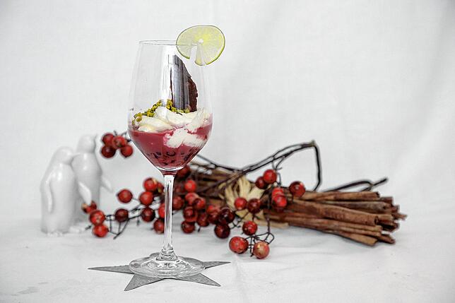 Dessert: Limettenquark-Creme mit Beeren von Karlheinz Backes (2018)