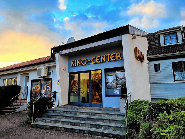 Das Albrecht Kino (Albrecht Lichtspiele) gibt es schon seit 1927 – damals noch in der alten Post. Heute ist das Kino an der ...