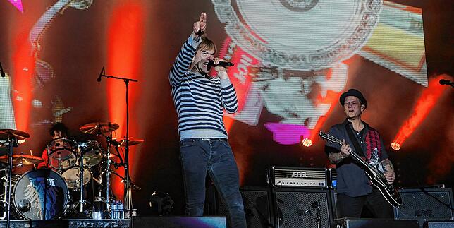 (Archivbild) Die Toten Hosen als Headliner bei Rock am See 2013.