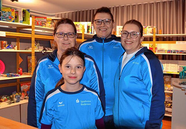Bei Elvira Weichselbaum, Nora, Klaupe Schillinger und Melissa Schillinger von der Tischtennisabteilung des SCM gibt es tolle Gewinne.