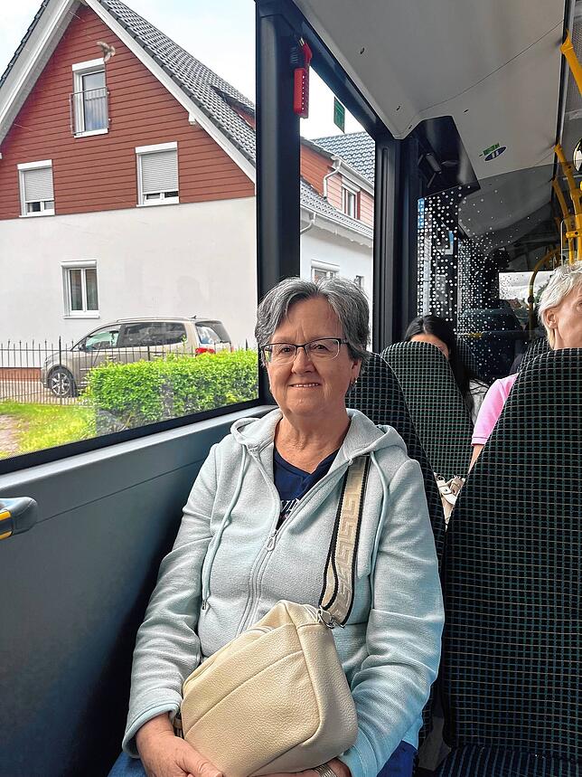 Ingrid Wöhrle aus Villingen ist zufrieden mit dem örtlichen ÖPNV.