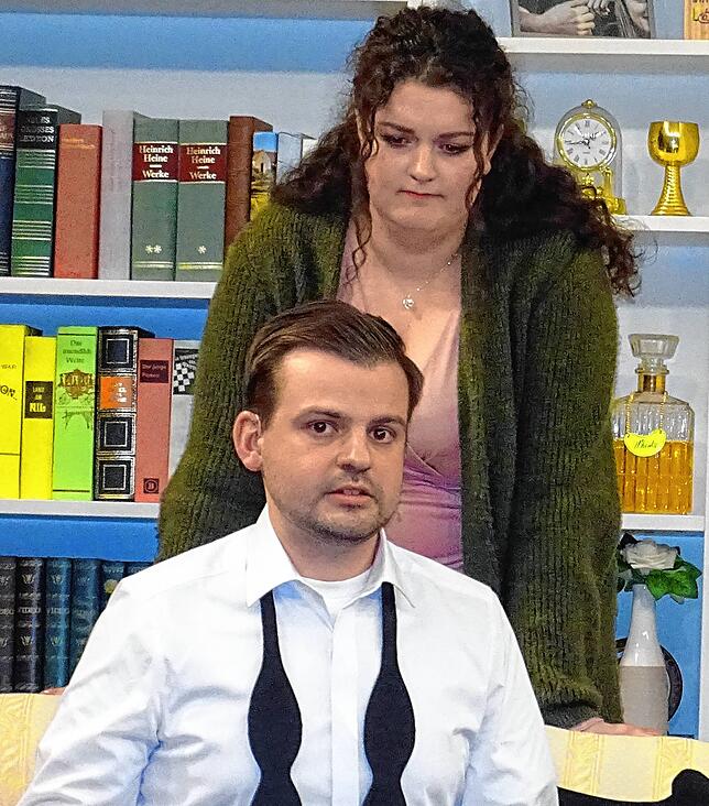 Anna (Madeleine Gasser) und Julius (Fabian Felbick) haben (fast) keine Probleme.