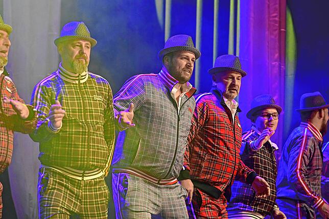 Bild 47: Von wegen Samtpfoten – Katzenmusik fährt auf ihrer Zeitreise auch mal die Krallen aus
