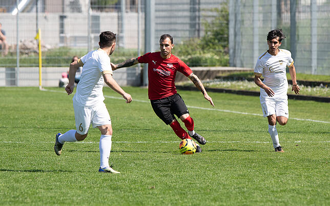 Bild 6: FC Hochrhein siegt mit 4:1 beim Bosporus FC Friedlingen &ndash; und wir haben Bilder!
