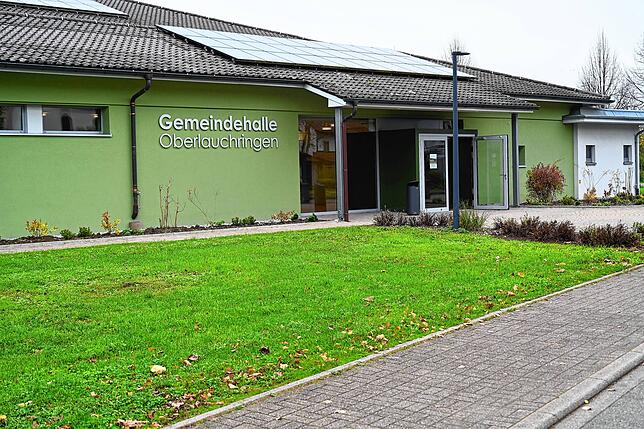 In freundlichem Grün, in Anlehnung an die Logo-Farben der Gemeinde, präsentiert sich die Gemeindehalle Oberlauchringen nach den ...