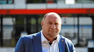 Klaus Hoher, FDP-Landtagsabgeordneter aus Salem, am Fähranleger in Meersburg.