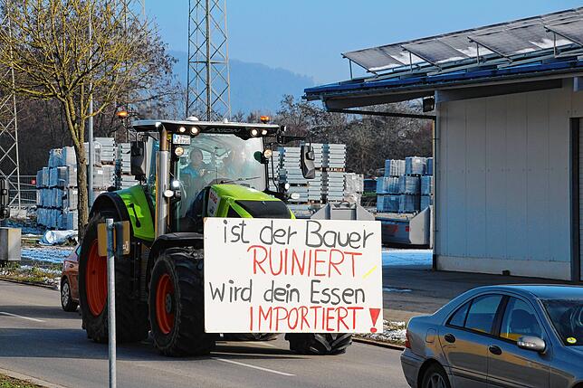 Bild 7: Korso mit 450 Fahrzeugen und Abschlusskundgebung &ndash; Das sind die Bilder