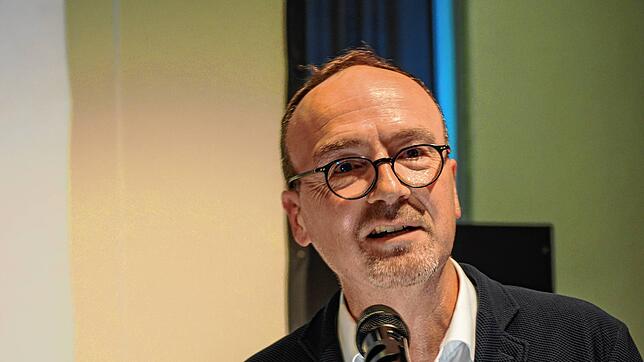 Er hat juristisch korrekt gehandelt, sagt das städtische Rechtsamt: Oberbürgermeister Uli Burchardt hat mit seiner Erklärung zur ...