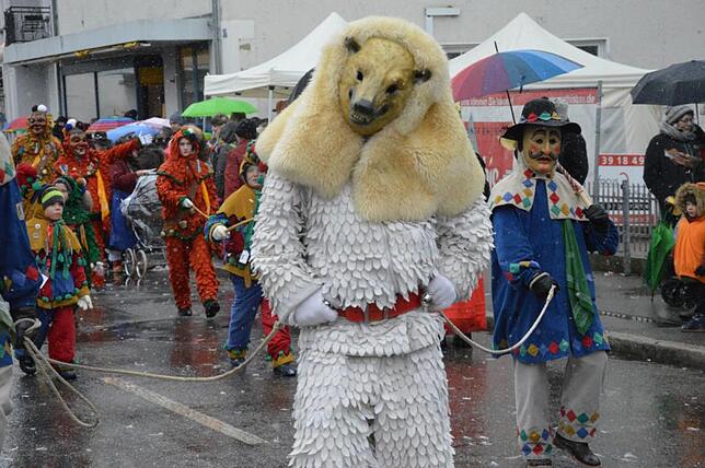 Bild 21: Bilder vom Narrensprung beim Ringtreffen des Alemannischen Narrenrings (Teil 3)