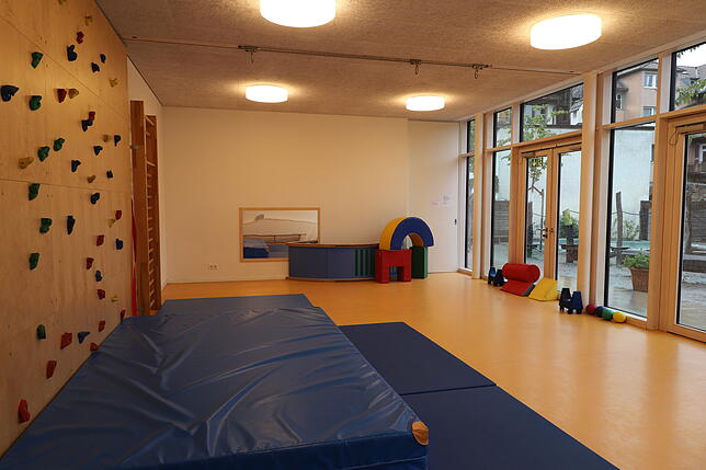 Bild 10: Vom Kino zum Kindergarten: Wir zeigen, wie es in der einstigen Traumfabrik früher ausgesehen hat und wie es heute aussieht