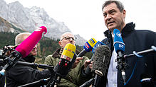 &bdquo;Manche trauen uns mehr zu als in Bayern erfolgreich zu sein&ldquo;: CSU-Chef Markus Söder (an der Talstation der Zugspitze).