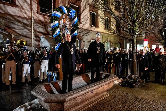 Bild 17: So schön war‘s am Narrenbrunnen bei der Fastneteröffnung 2025