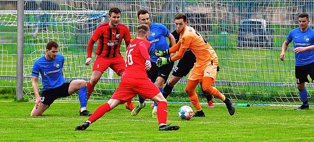 Bild 14: SG Mettingen/Krenkingen setzt sich mit 2:1 gegen den TuS Binzen durch &ndash; und wir haben Bilder!