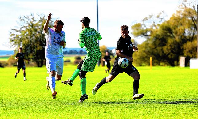 Bild 10: Unsere Bildergalerie von der Partie zwischen dem FC Gutmadingen und der SG Dauchingen/Weilersbach