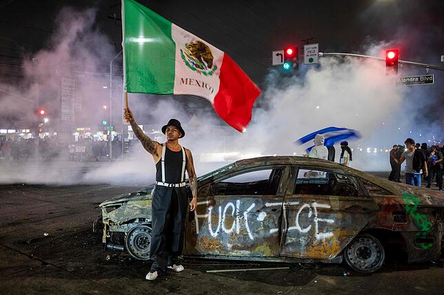 Einsätze der ICE-Sicherheitskräfte hatten die Proteste im Raum Los Angeles am Freitag ausgelöst.