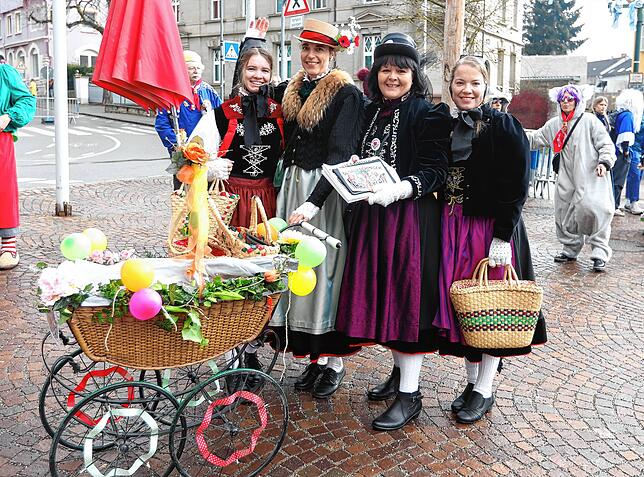 Bild 10: Fasnacht 2025 in Donaueschingen: Narren treiben es bunt – Das närrische Spektakel in Bildern!