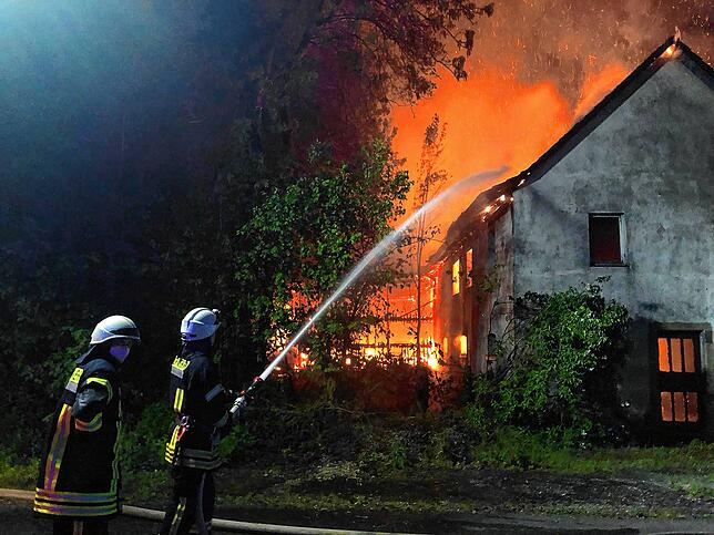 Viele Feuerwehrleute sind im Einsatz