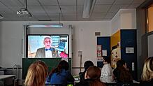 Leon Weintraub im Online-Zeitzeugengespräch mit Neuntklässlern. Foto: Vollmar