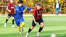 Nico Kroh vom FC Königsfeld (rechts), hier im vergangenen Jahr in der Partie gegen die SpVgg F.A.L. (Erik Boan Cesar), hat es in unsere ...