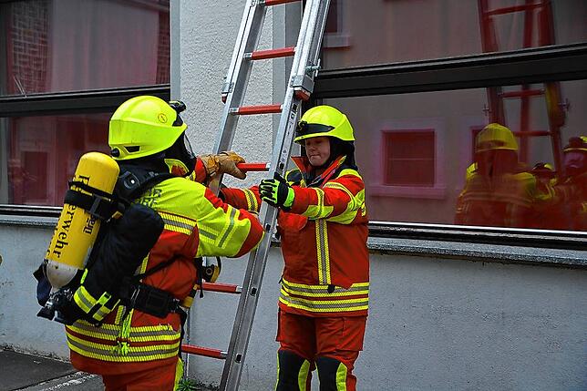 Bild 2: Jahreshauptübung der Freiwilligen Feuerwehr