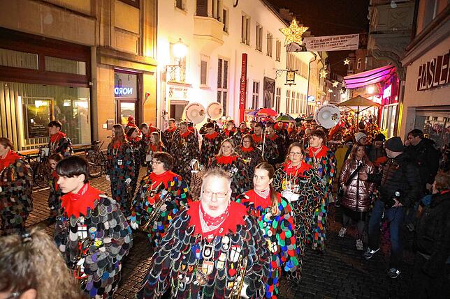 Bild 14: &sbquo;S goht degege! In Konstanz wird die Fasnacht ausgerufen. Hier gibt&lsquo;s die Bilder aus der Altstadt