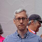 Thorsten Peters (AfD), Gemeinderatsmitglied seit 2024 in Überlingen, bei einer Demonstration gegen die angeblich existente ...
