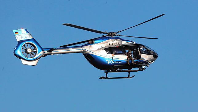 Auch ein Polizeihubschrauber war am Trainingsszenario beteiligt.