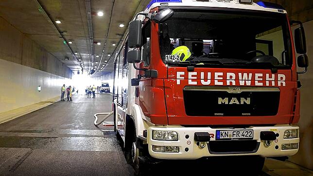 (Archivbild) Am Wochenende ist die Feuerwehr Reichenau in den Tunnel bei der Waldsiedlung ausgerückt. Hier eine Aufnahme von der ...