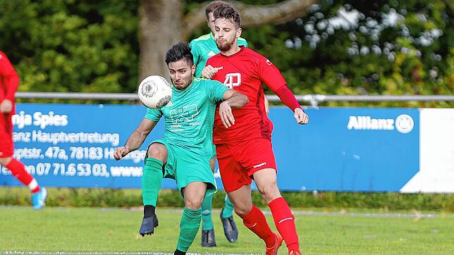 Angelo Pampana Cichi (vorne) von der SG Riedöschingen/Hondingen und Felix Seltmann vom SSC Donaueschingen wollen mit ihren Teams in der ...