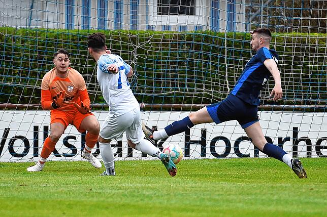 Bild 14: VfB Waldshut unterliegt dem SV Weil mit 0:7 &ndash; und wir haben Bilder!