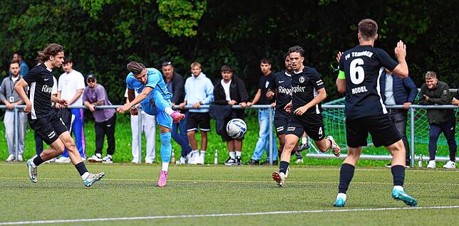 Bild 3: Unsere Bildergalerie vom Spiel des ESV Südstern Singen gegen den FC Teningen