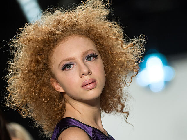 Anna Ermakowa (19), Tochter von Boris Becker aus der Affäre mit Angela Ermakowa, arbeitet als Model in der Modebranche.