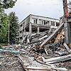 Eine zerstörte Grundschule in der Nähe des Bezirks Saltiwka, die von russischen Truppen beschossen wurde.
