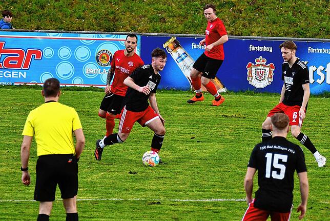 Bild 18: VfR Bad Bellingen besiegt den FC Hochrhein mit 4:1 &ndash; und wir haben Bilder!