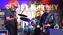 Die Musiker sind auch nach 40 Jahren noch voll dabei.
