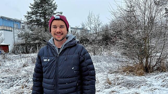 Christian Neininger besitzt ein Baugrundstück im Haslach. Das ist bislang aber nur eine verwilderte Wiese. Dafür muss er jetzt über 1000 ...