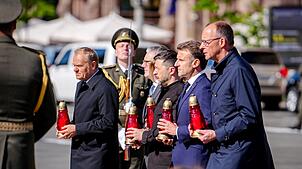 Gedenken an die ukrainischen Kriegsopfer auf dem Maidan.