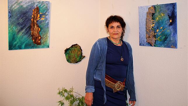 Claudia Ailyn Libor im Einklang mit ihrer Kunst. Bild: Vanessa Dai