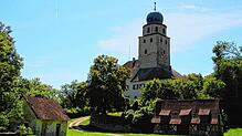 Auf Schloss Hohenlupfen in Stühlingen findet am Freitag, 13. Juni, um 19 Uhr ein Comedy-Abend mit Drei-Gänge-Menü statt. Fotos: Heidi ...