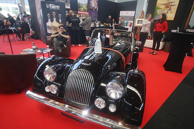 Bild 14: Viel mehr als nur Oldtimer: Wir nehmen Sie mit auf einen Rundgang über die Motorworld Classics Bodensee