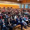 Voll besetzt ist die Neckarhalle bei der Einführungsfeier der 460 Erstsemester am Campus Schwenningen der Hochschule Furtwangen.