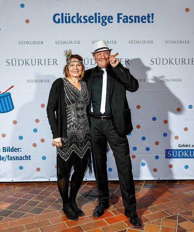 Bild 21: Die Narren im Konzil an der SÜDKURIER-VIP-Wand (Teil 2)