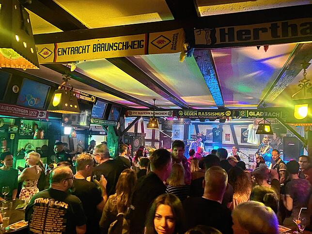 Das Jamboree ist ein fester Bestandteil der Donaueschinger Ausgehkultur. Bis spät nach Mitternacht wurde am Samstag gefeiert und ...