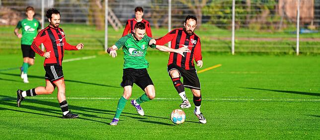 Bild 33: SV Herten besiegt den SV Jestetten im Kellerduell mit 3:2 &ndash; und wir haben Bilder!